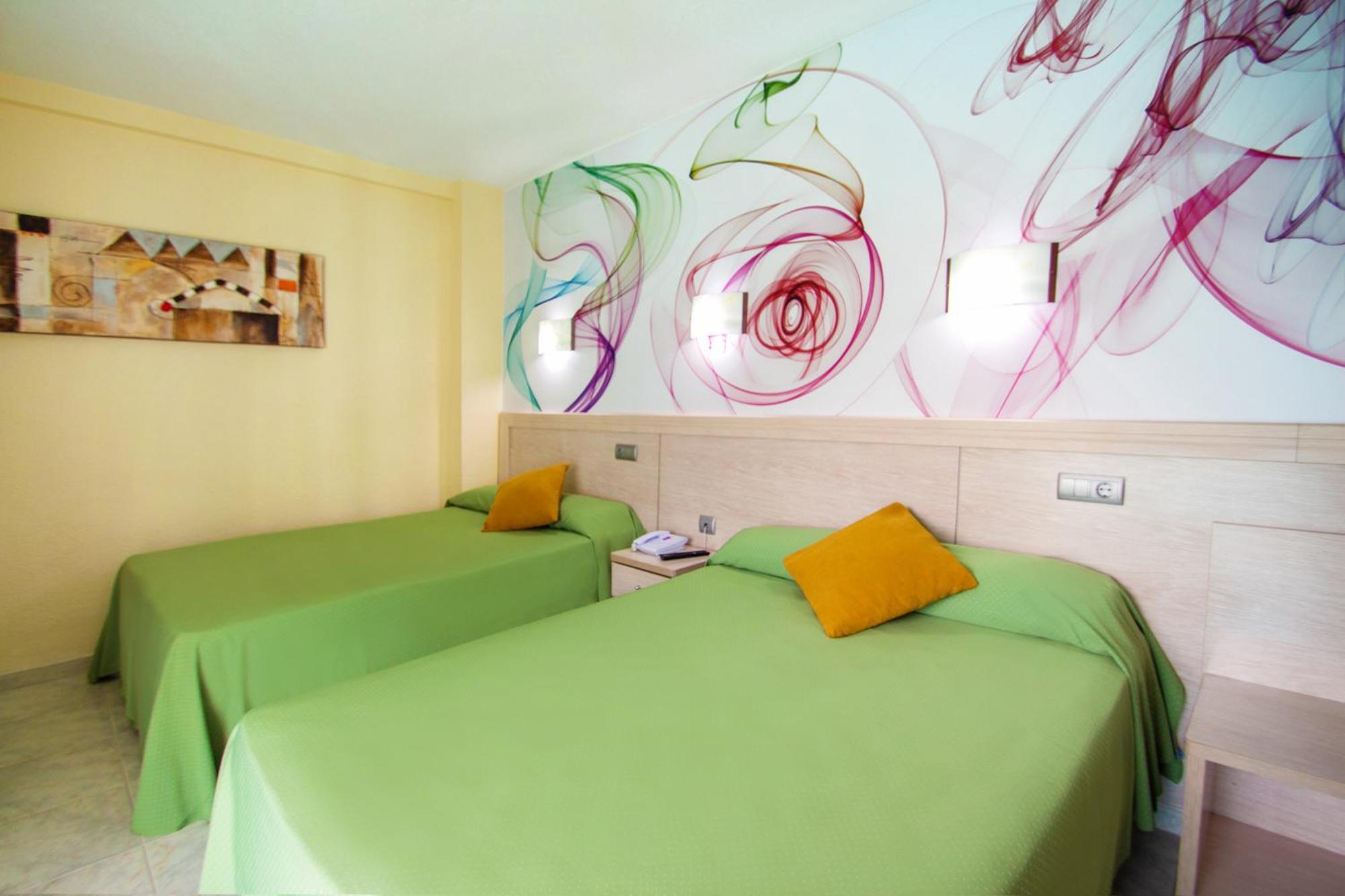 Servigroup Calypso Hotel