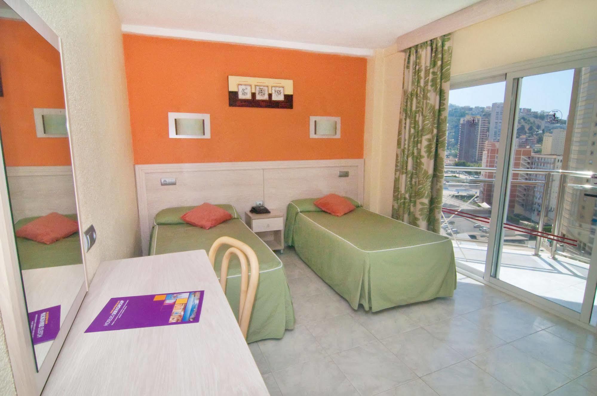 Servigroup Calypso Hotel